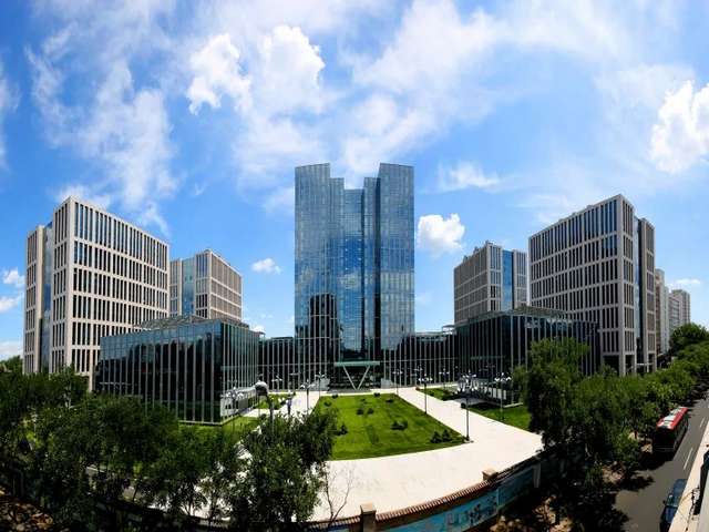 天津进口工业直流滑升门机上门安装